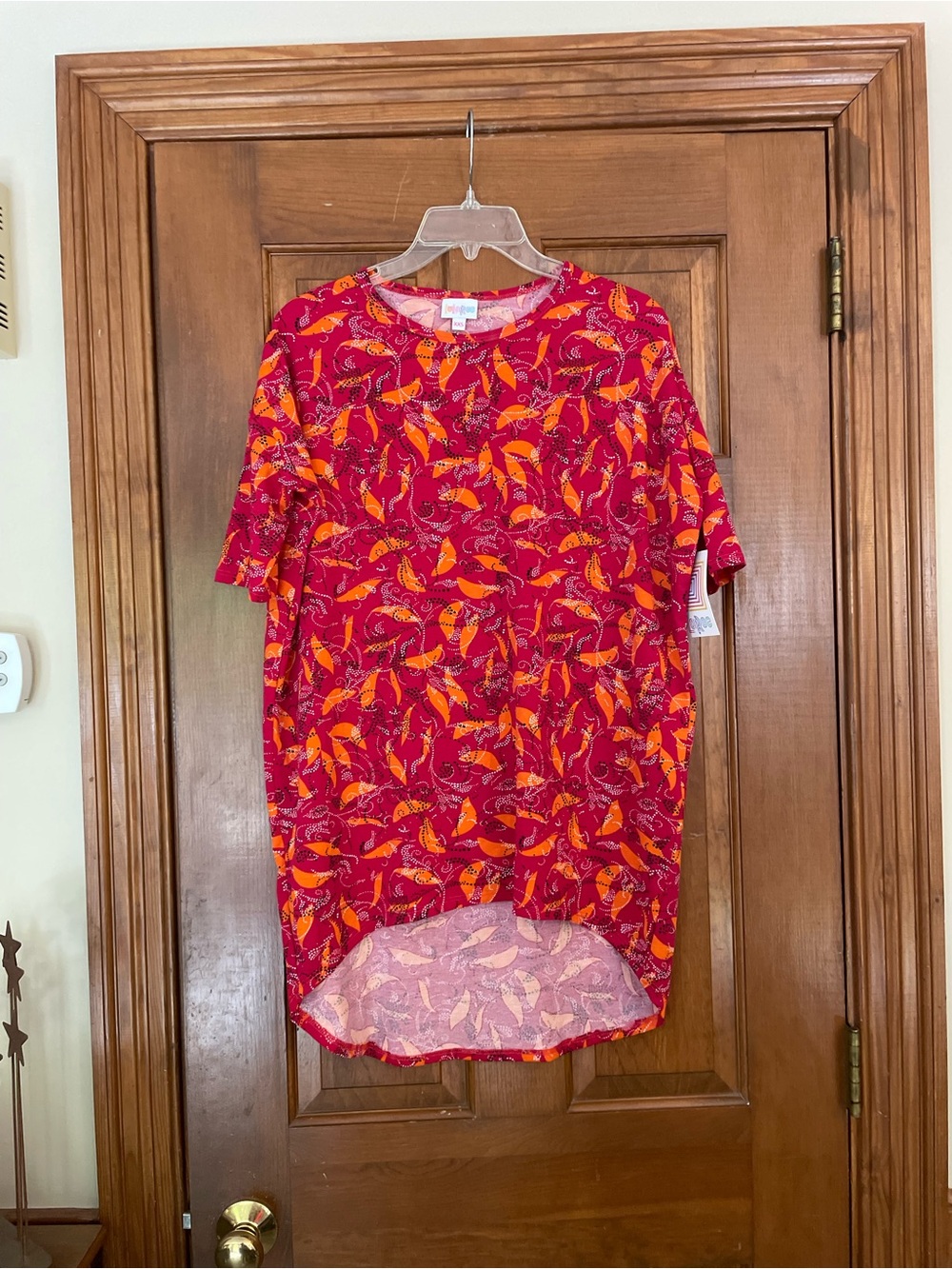 LuLaRoe‎ Irma Women’s Red & Orange “Leaf” Print Tunic, High-Low Hem, Size XXS